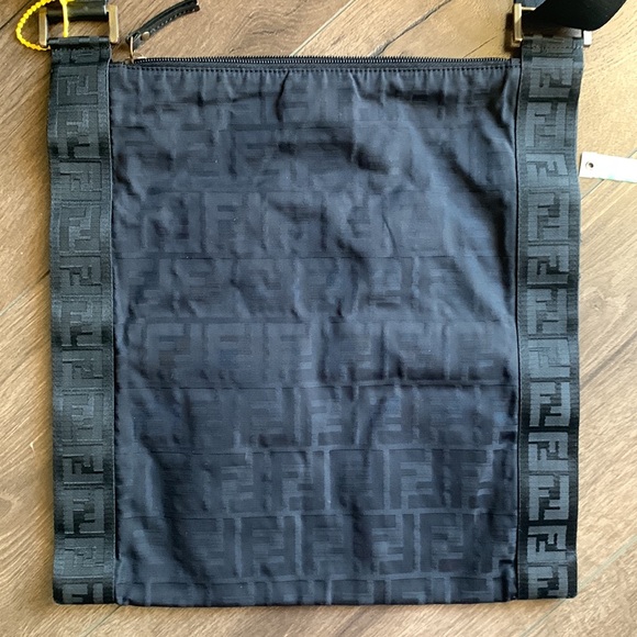Fendi zucca sling messenger bag black authenticated by posh - Picture 4 of 14